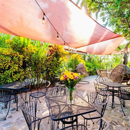 Las Brisas Resort And Villas ฆาโก ภายนอก รูปภาพ