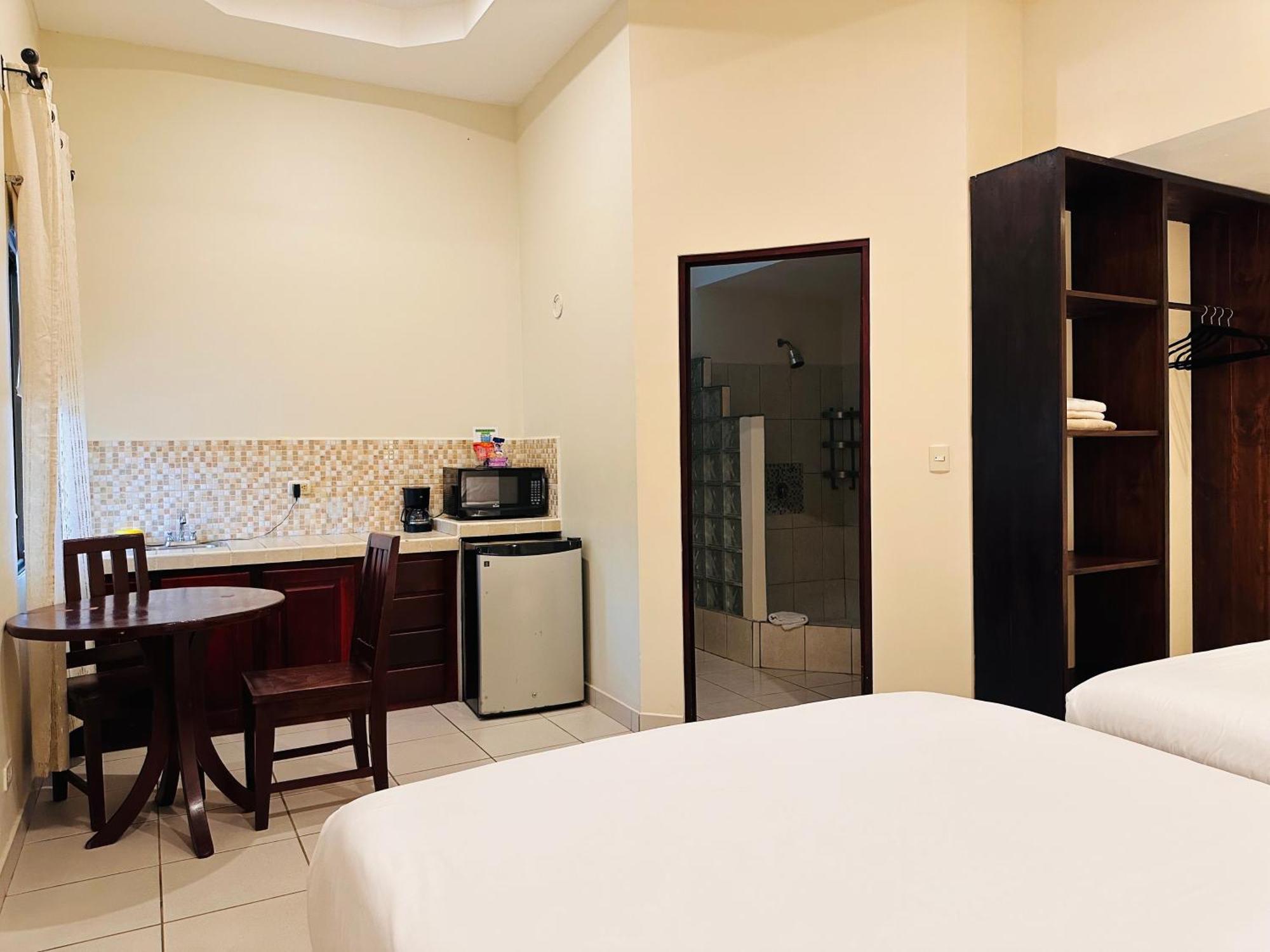 Las Brisas Resort And Villas ฆาโก ภายนอก รูปภาพ