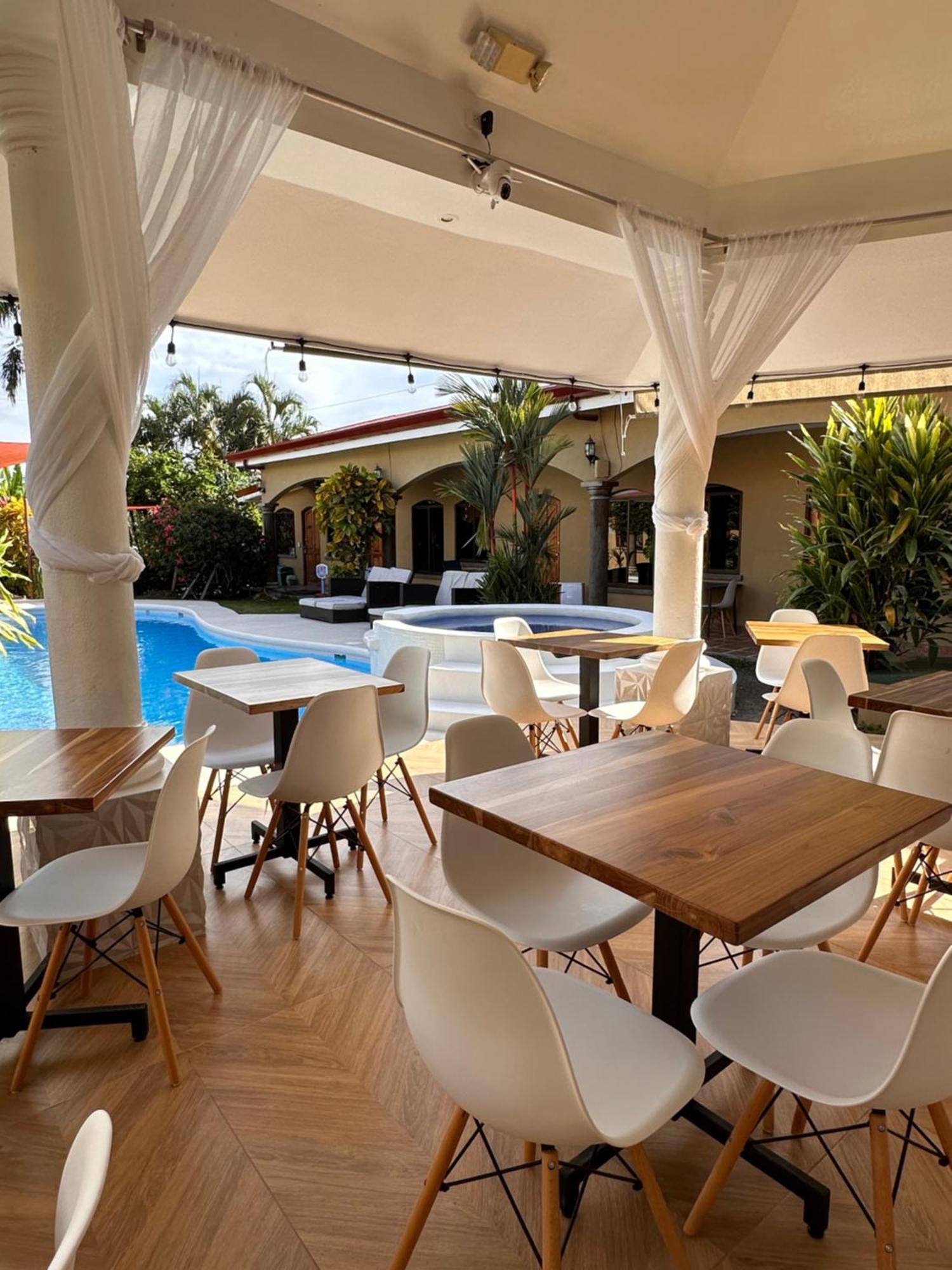 Las Brisas Resort And Villas ฆาโก ภายนอก รูปภาพ