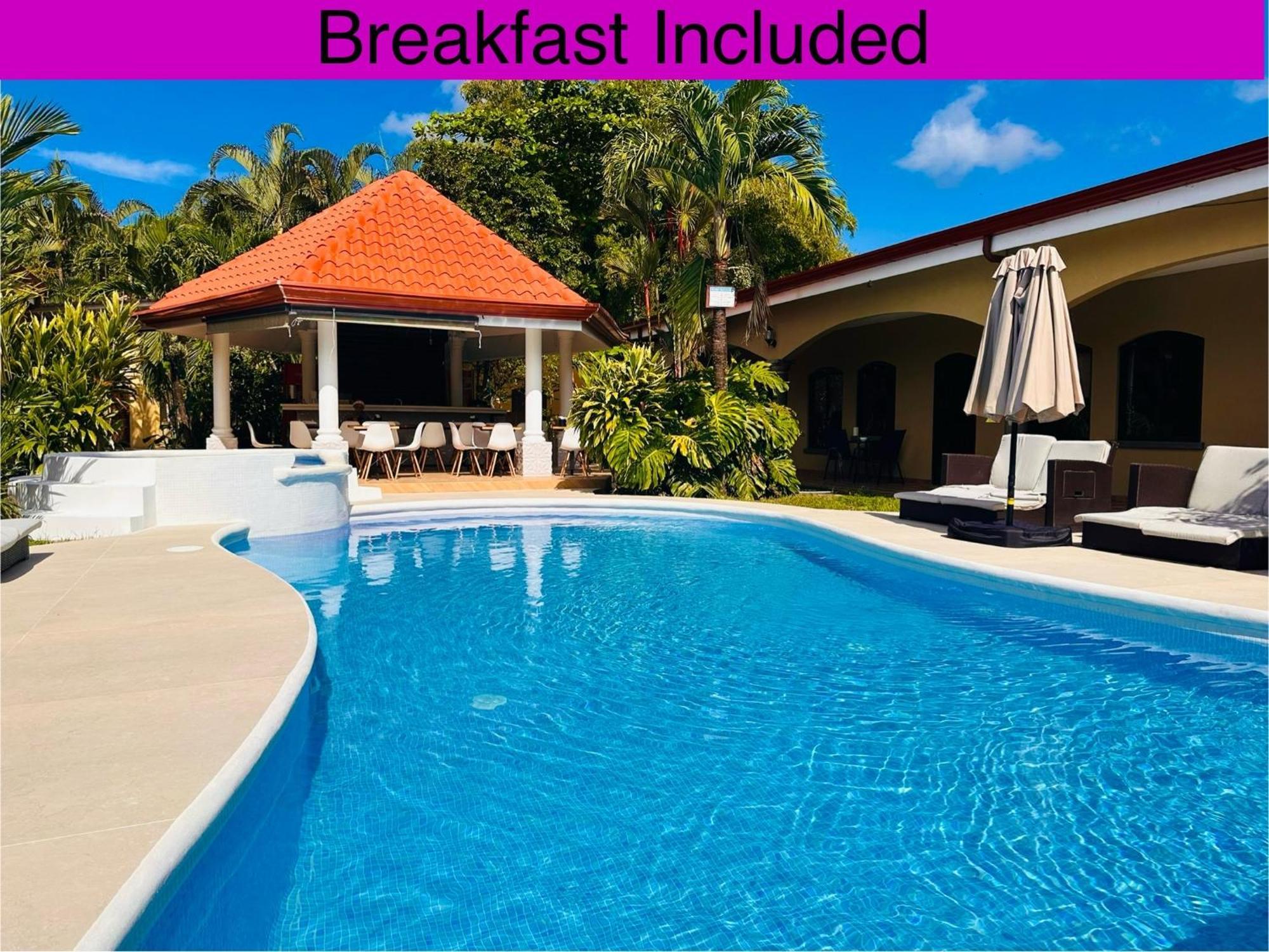 Las Brisas Resort And Villas ฆาโก ภายนอก รูปภาพ