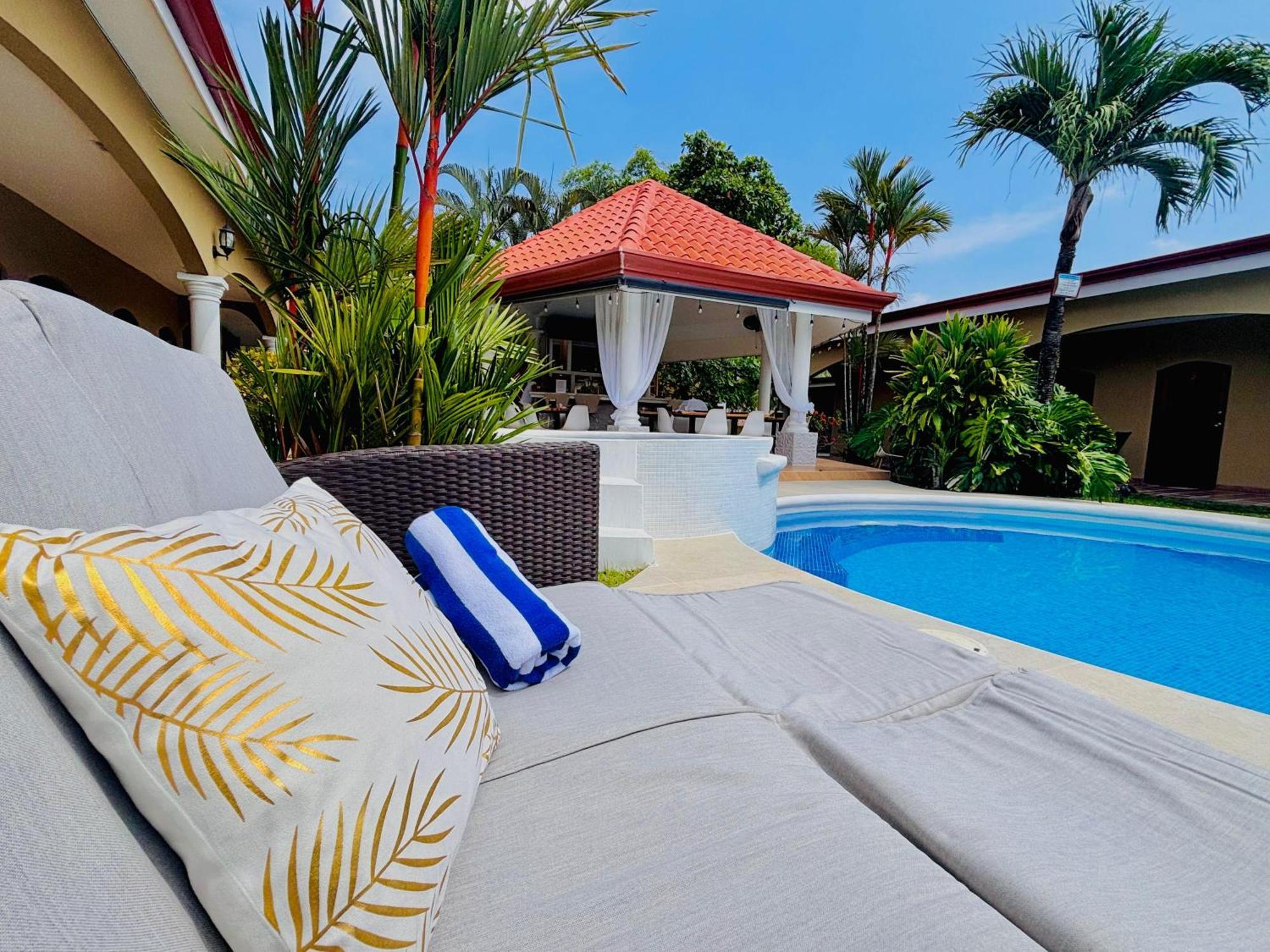 Las Brisas Resort And Villas ฆาโก ภายนอก รูปภาพ