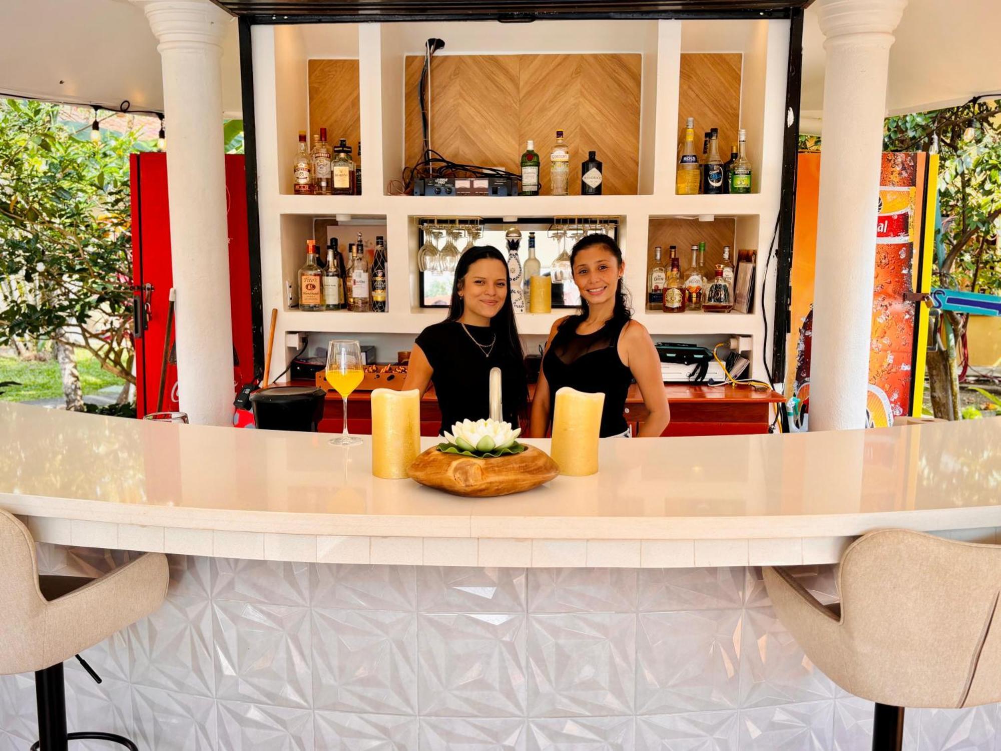 Las Brisas Resort And Villas ฆาโก ภายนอก รูปภาพ
